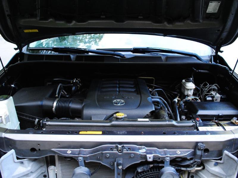 Toyota Sequoia Limited 4WD FFV 2013
