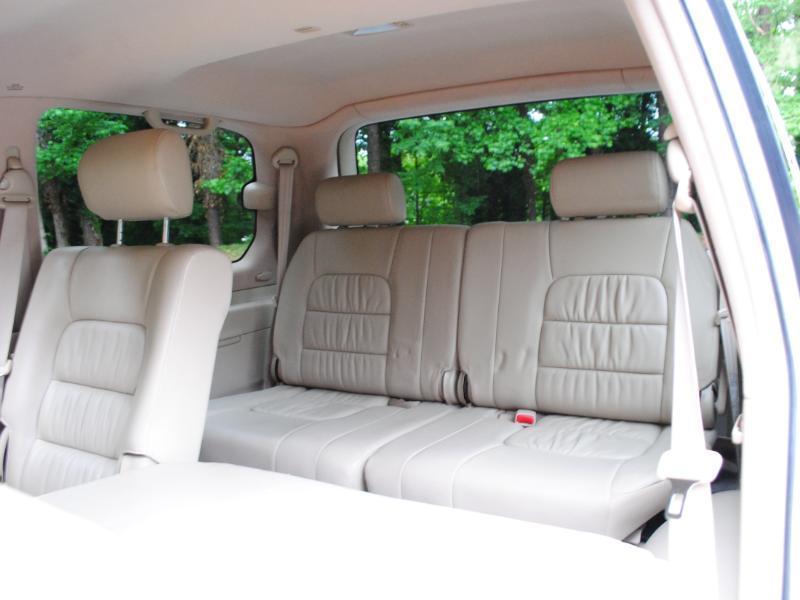 Lexus LX 470  2004