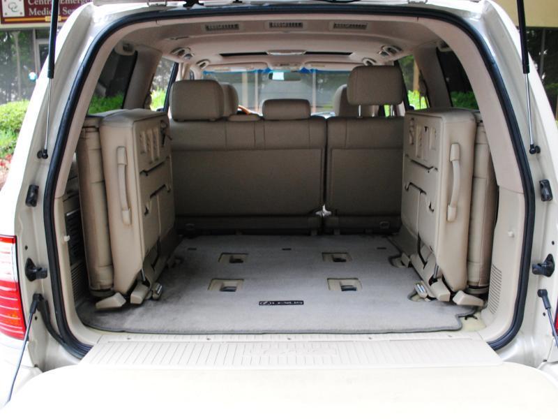 Lexus LX 470  2004