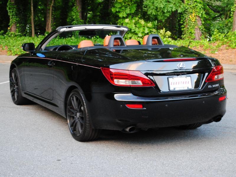 Lexus IS C  2015