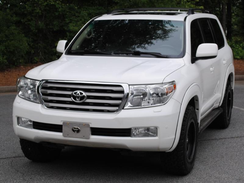 Toyota Land Cruiser 4WD 2011