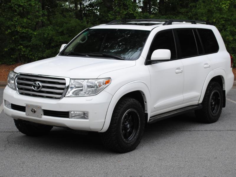 Toyota Land Cruiser 4WD 2011