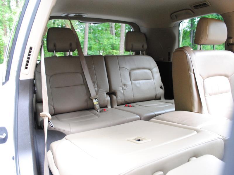Toyota Land Cruiser 4WD 2011