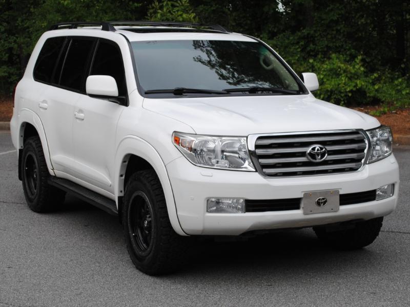 Toyota Land Cruiser 4WD 2011