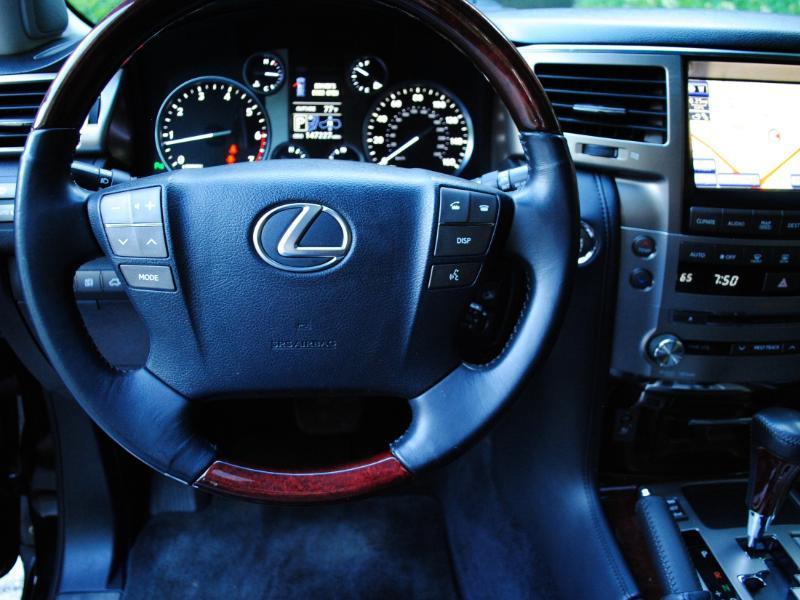 Lexus LX 570 Sport Utility 2014
