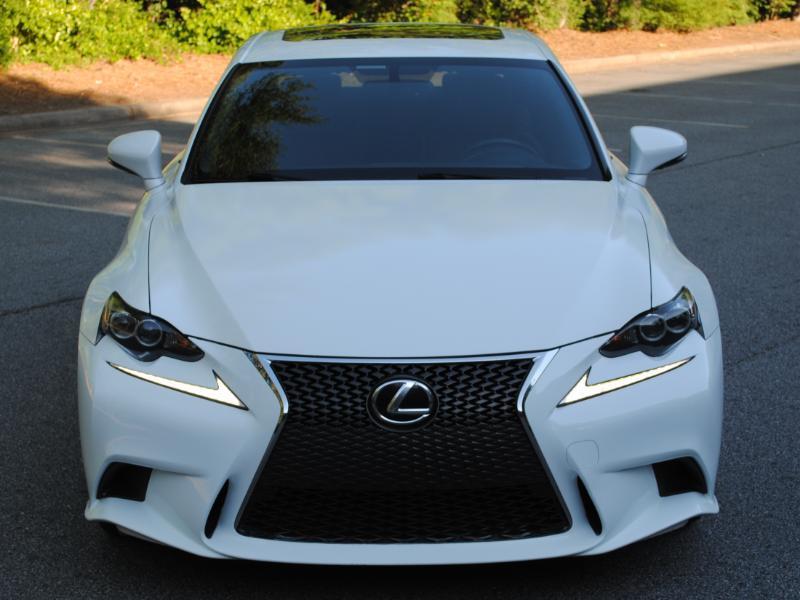 Lexus IS  2015
