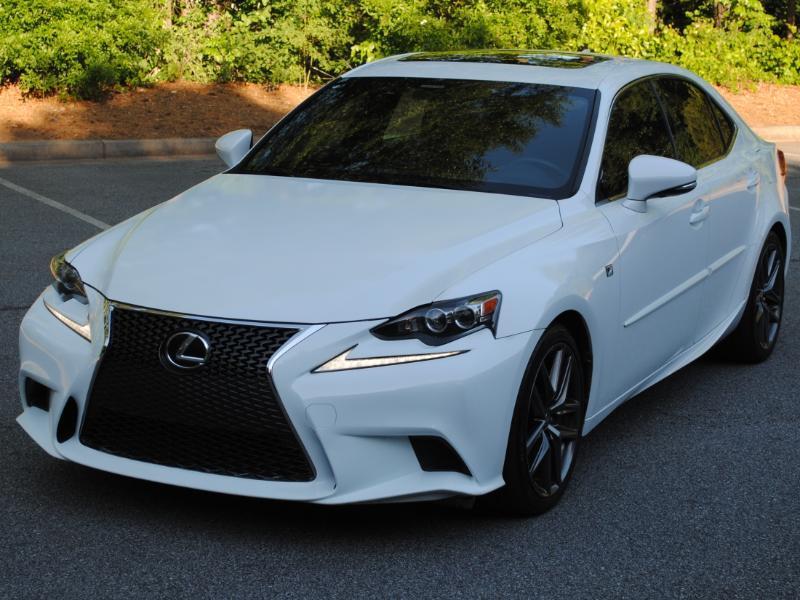 Lexus IS  2015