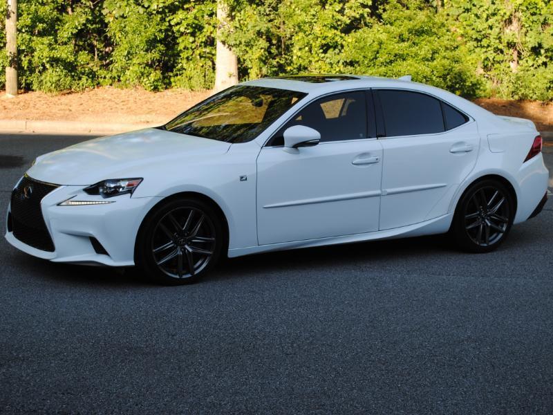 Lexus IS  2015