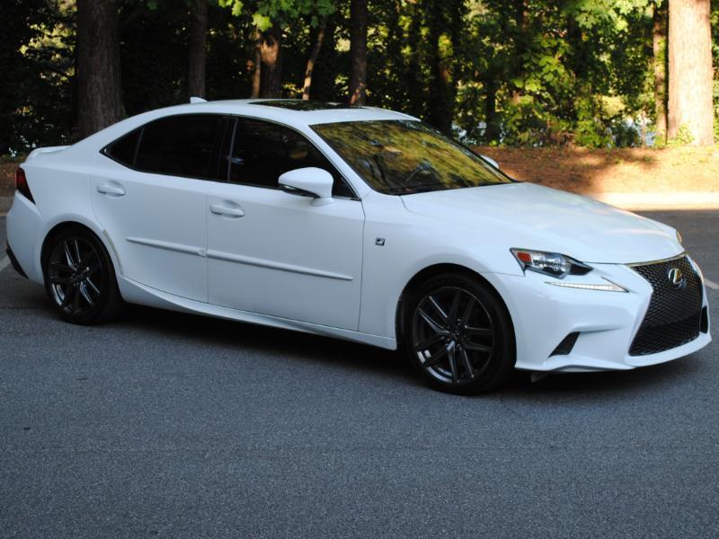 Lexus IS  2015
