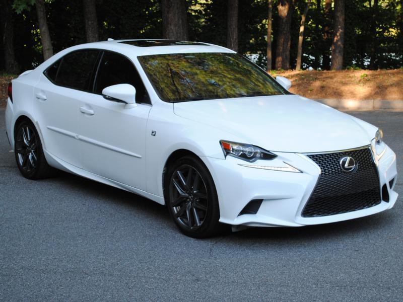 Lexus IS  2015