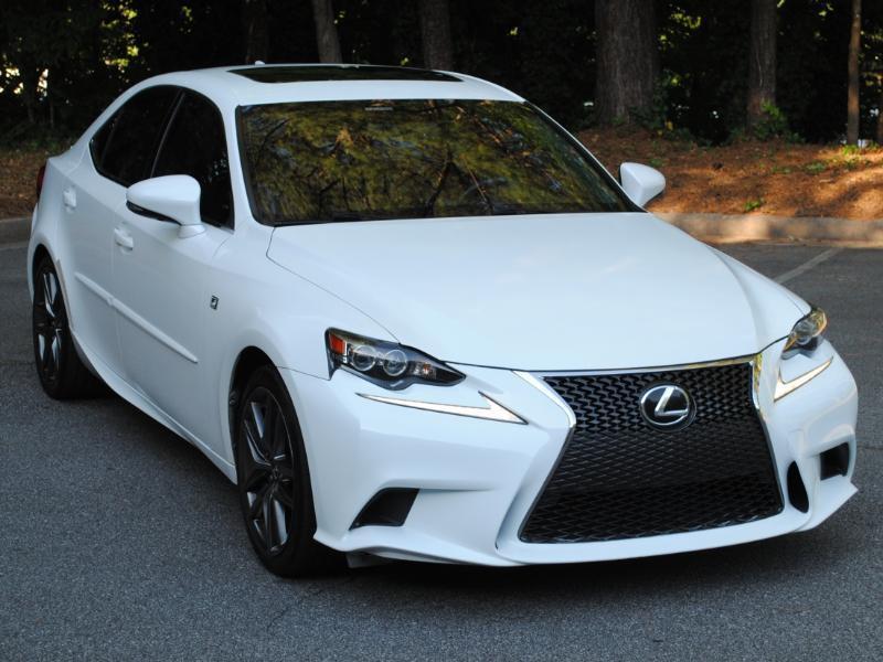 Lexus IS  2015