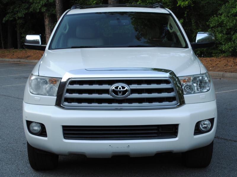 Toyota Sequoia  2011