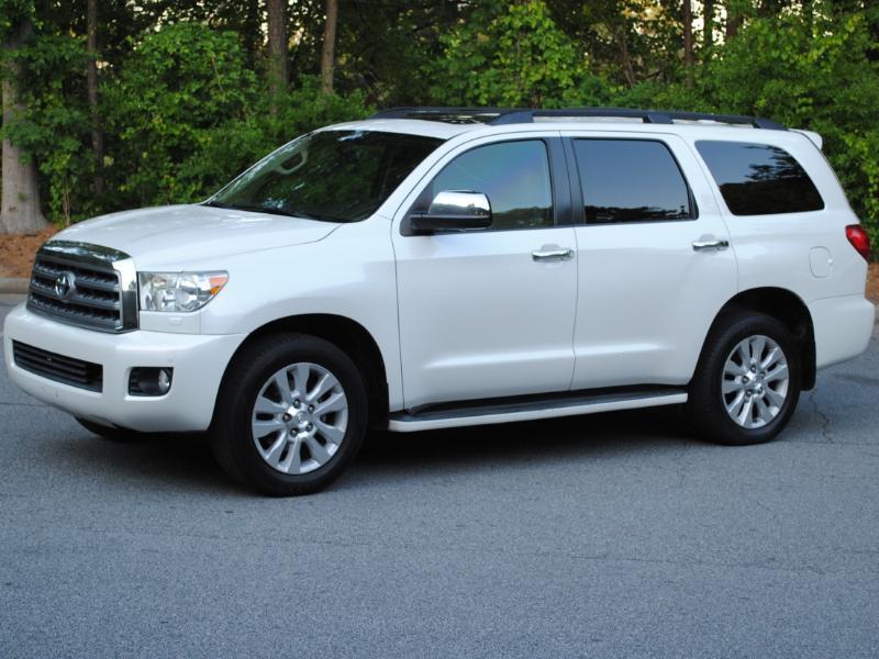 Toyota Sequoia  2011