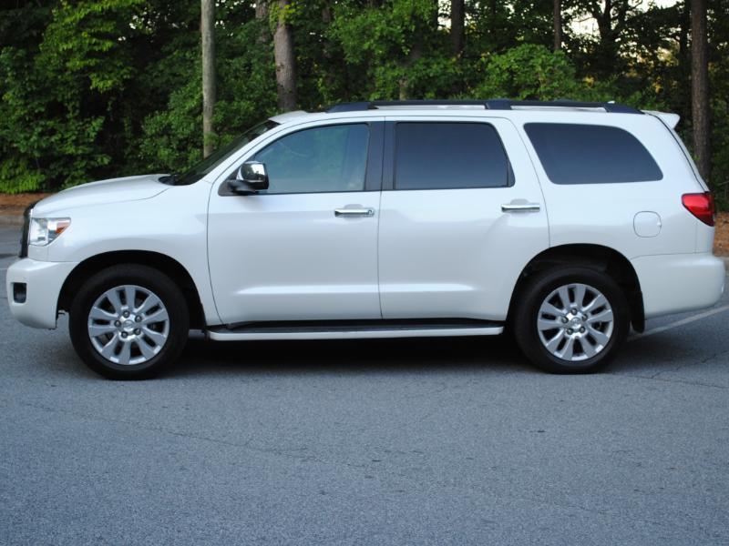 Toyota Sequoia  2011