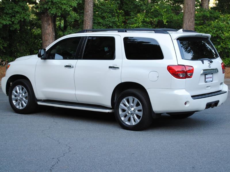 Toyota Sequoia  2011