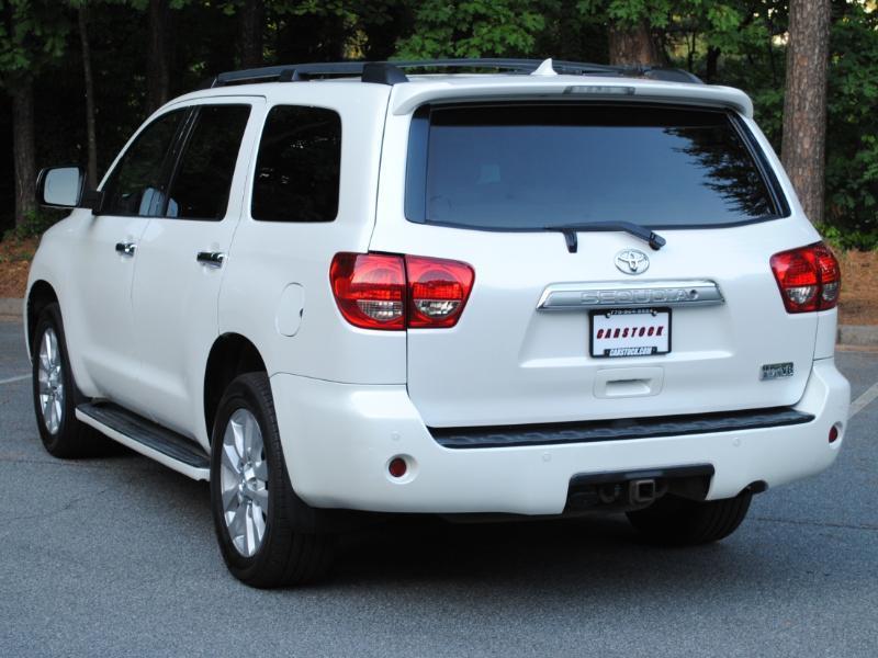 Toyota Sequoia  2011