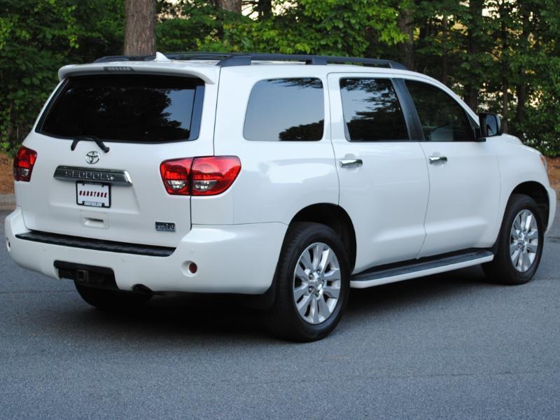 Toyota Sequoia  2011