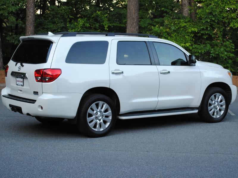 Toyota Sequoia  2011