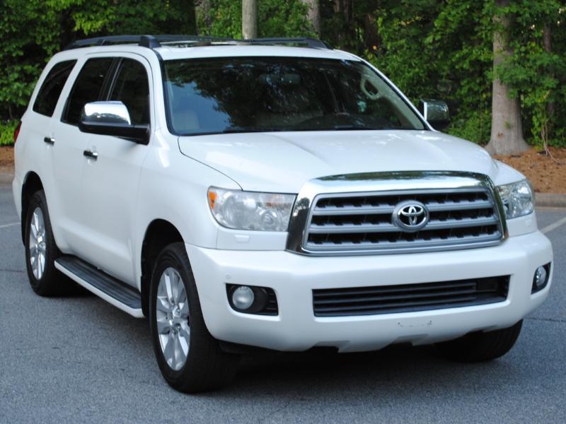Toyota Sequoia  2011