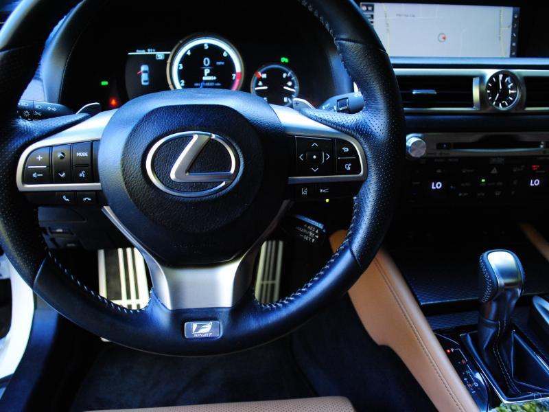 Lexus GS  2019