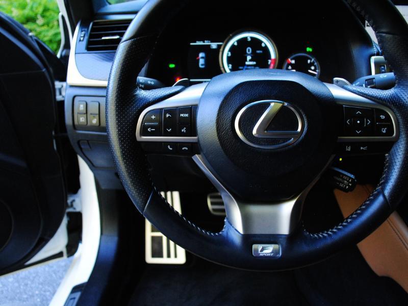 Lexus GS  2019