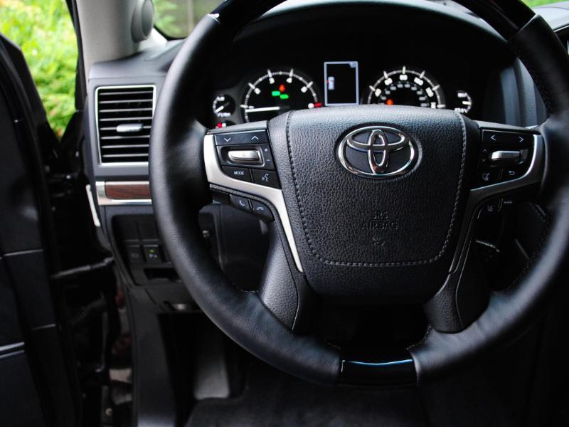 Toyota Land Cruiser  2016