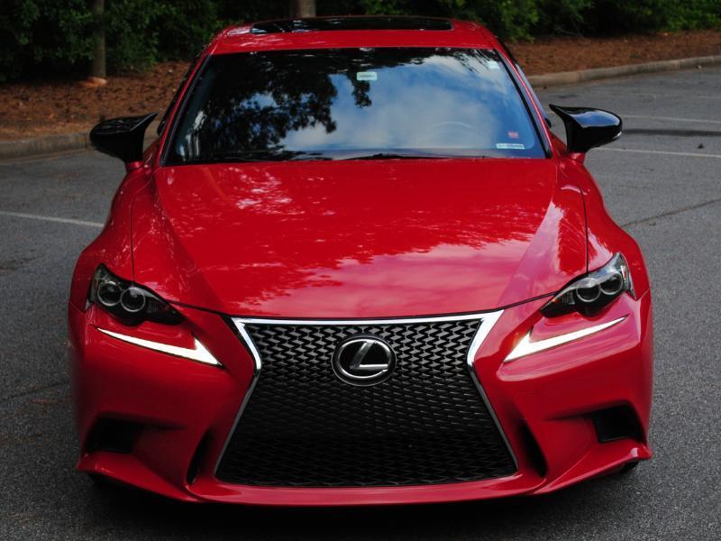Lexus IS  2016