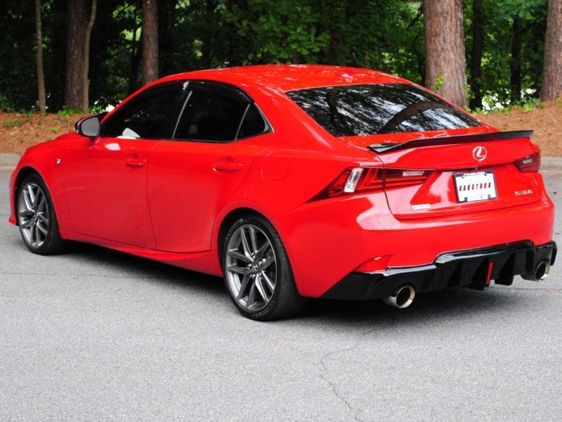 Lexus IS  2016