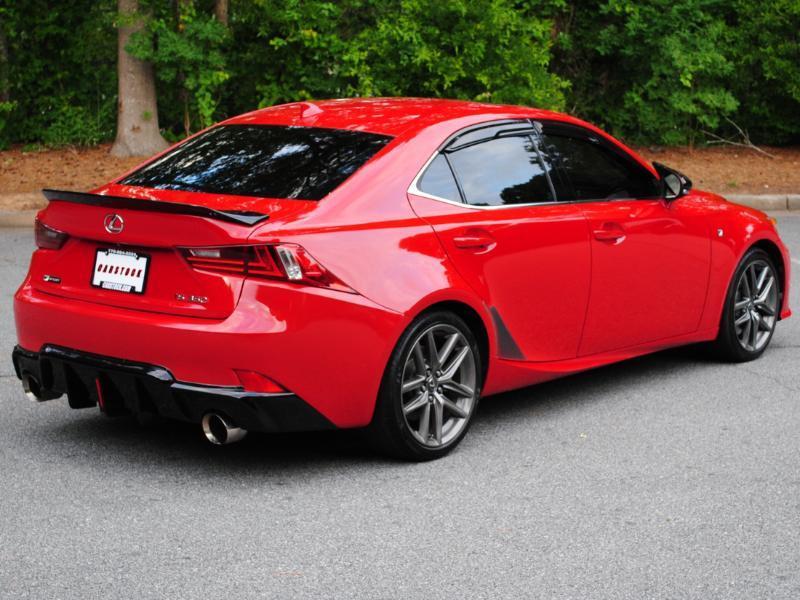 Lexus IS  2016