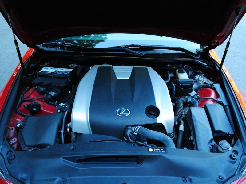 Lexus IS  2016