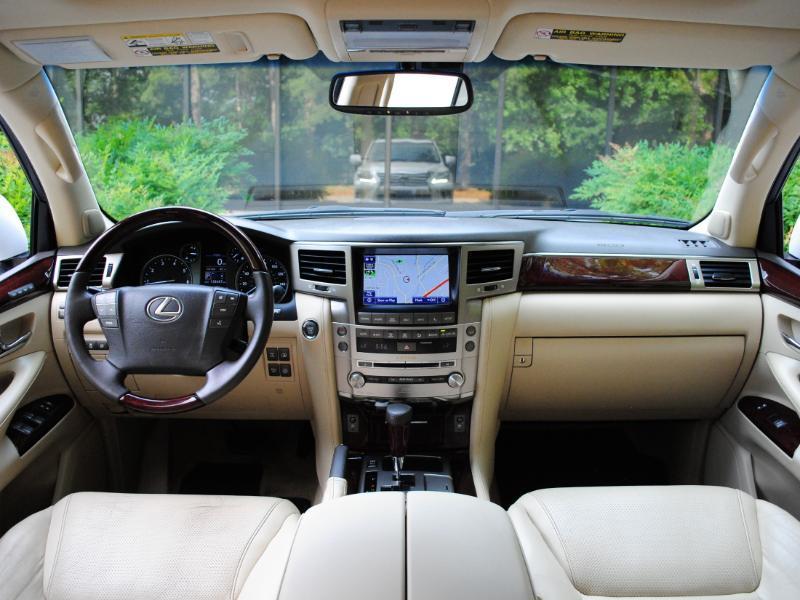 Lexus LX 570  2014