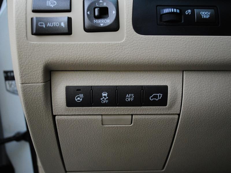 Lexus LX 570  2014