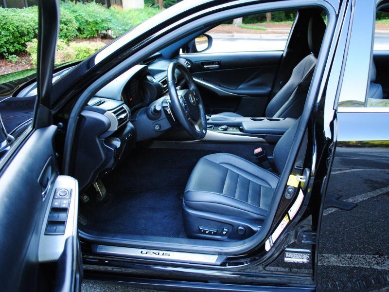 Lexus IS  2014