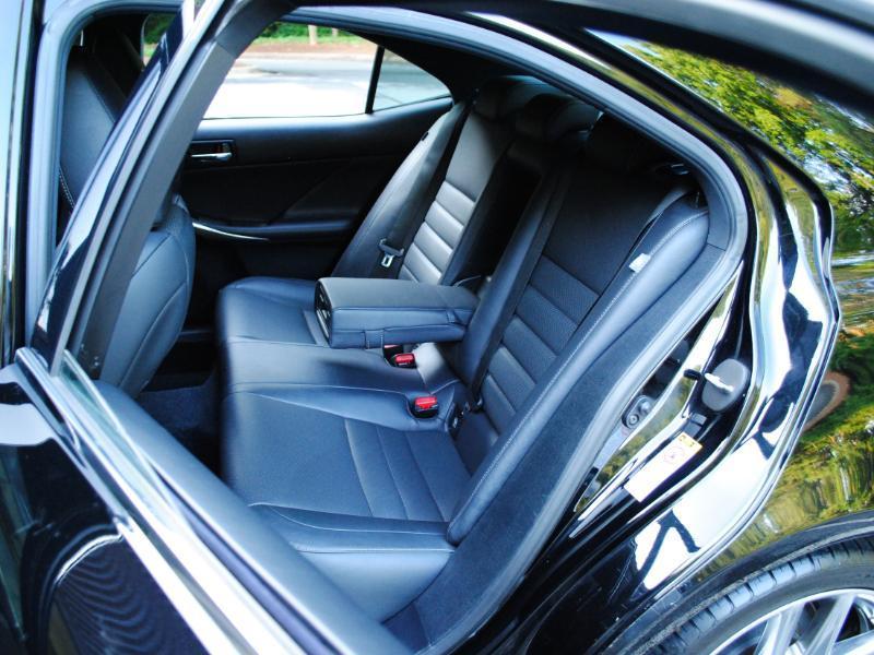 Lexus IS  2014