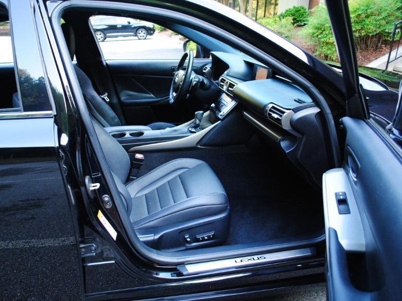 Lexus IS  2014
