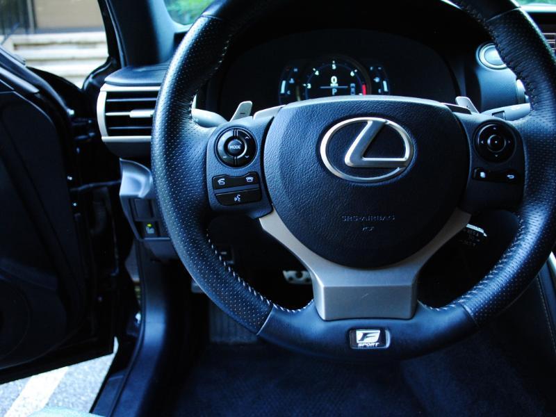 Lexus IS  2014