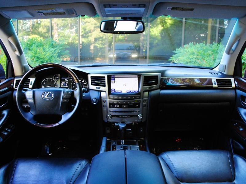 Lexus LX 570  2014