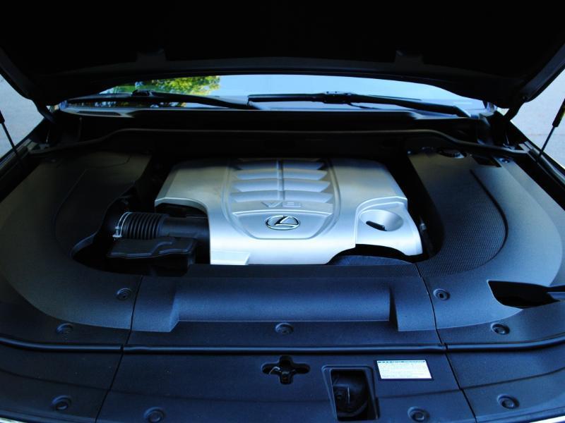 Lexus LX 570  2014
