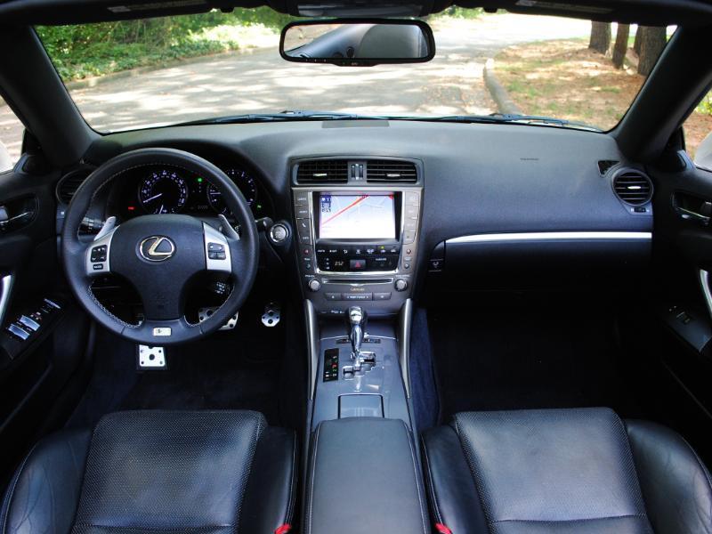 Lexus IS C  2014