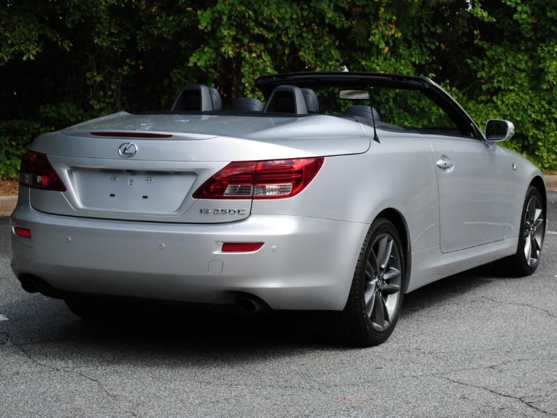 Lexus IS C  2014