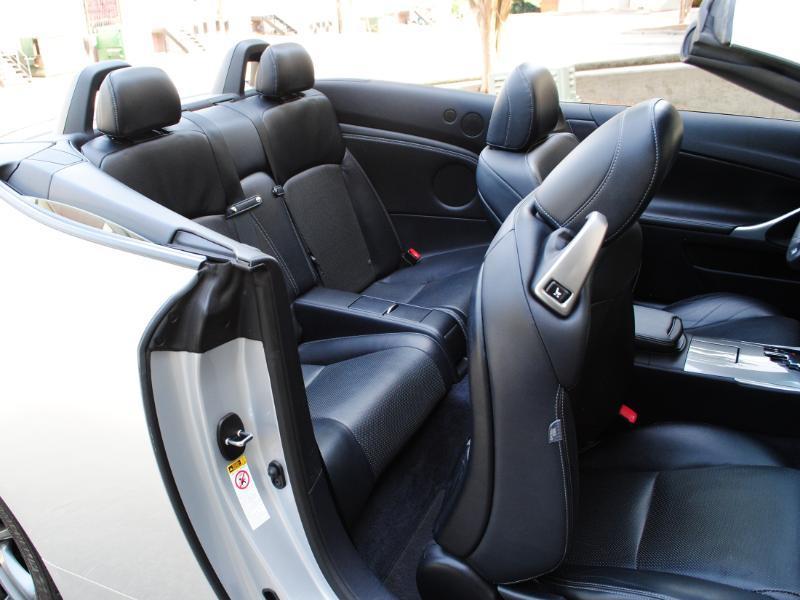 Lexus IS C  2014