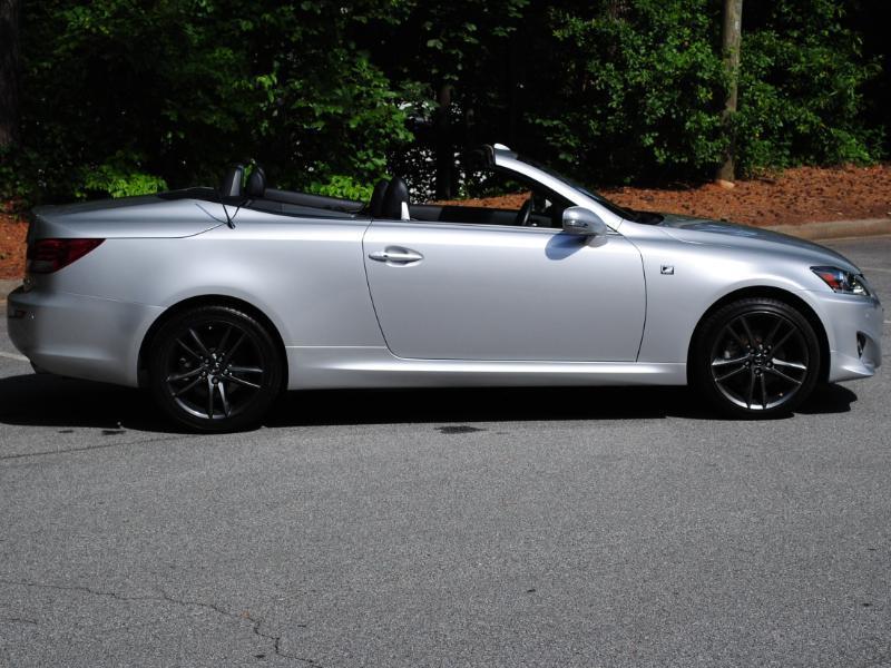 Lexus IS C  2014