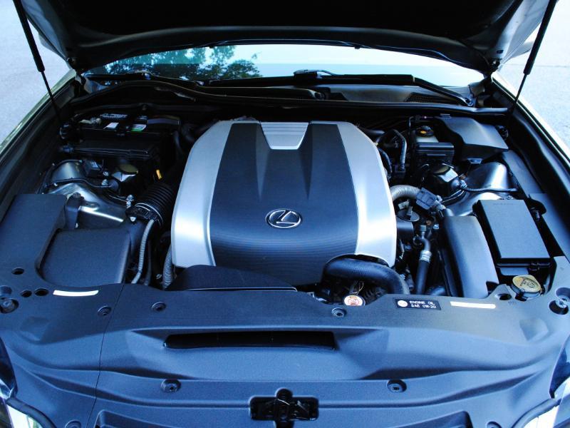 Lexus GS  2018