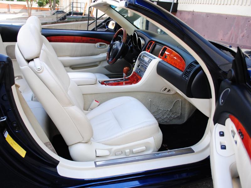 Lexus SC 430  2006