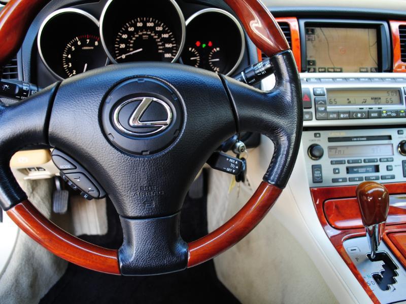 Lexus SC 430  2006