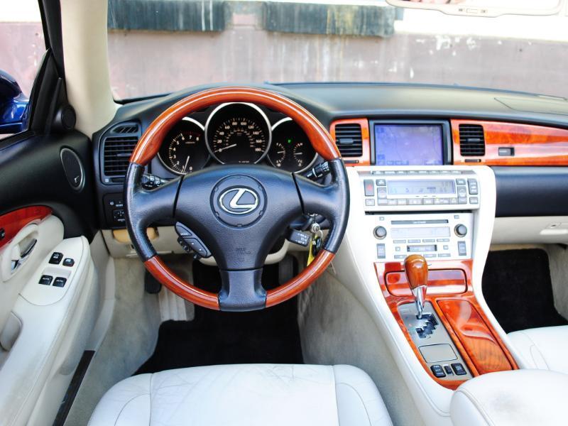 Lexus SC 430  2006