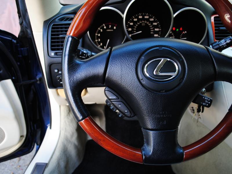 Lexus SC 430  2006