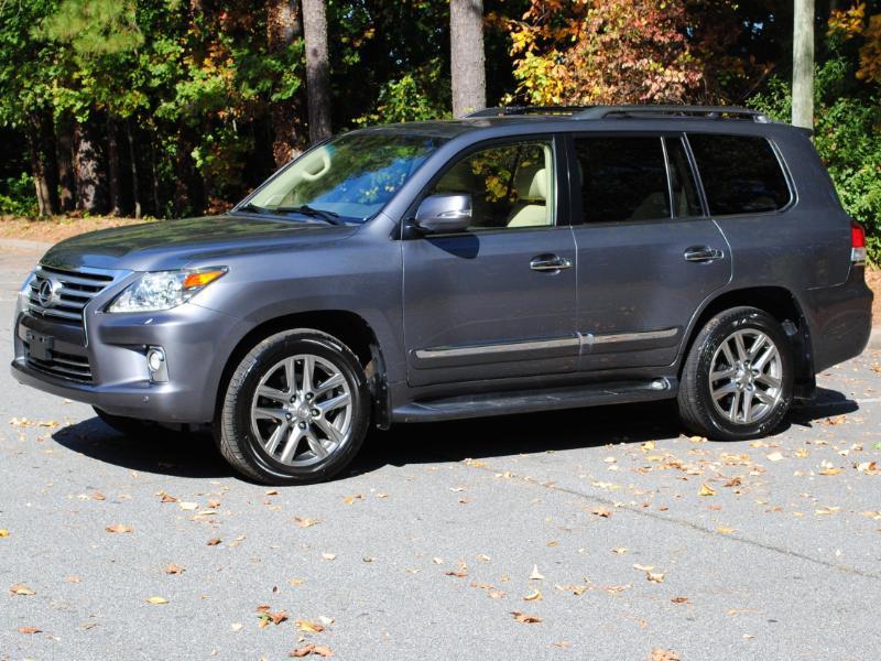 Lexus LX 570  2015