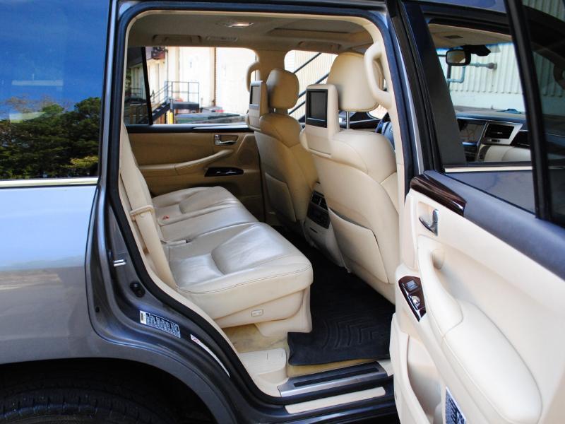 Lexus LX 570  2015