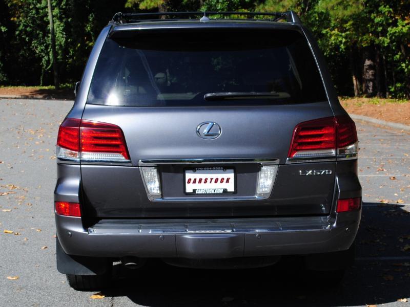 Lexus LX 570  2015
